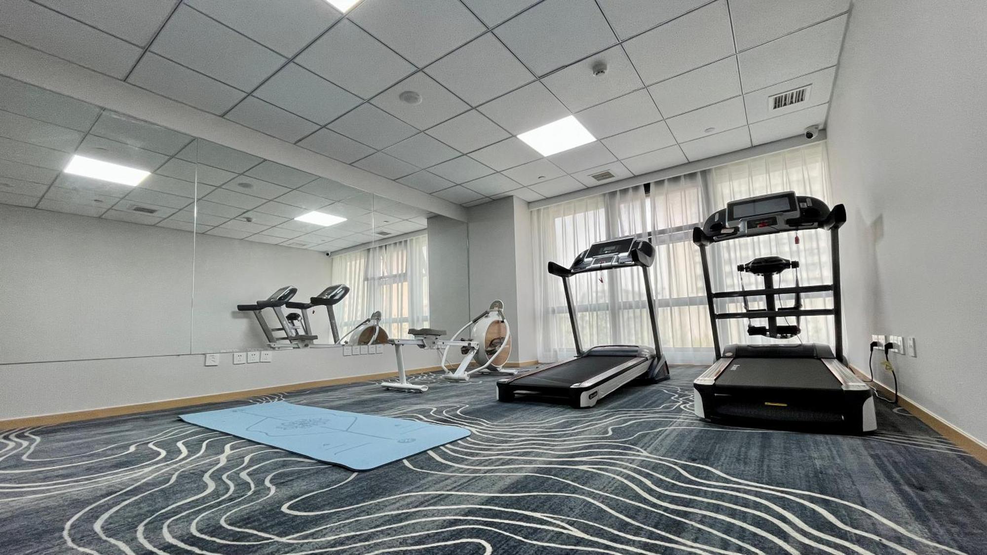 Holiday Inn Express Qingdao City Center By Ihg Zewnętrze zdjęcie